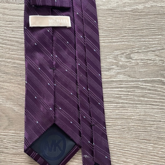 Michael Kors tie - Picture 3 of 3